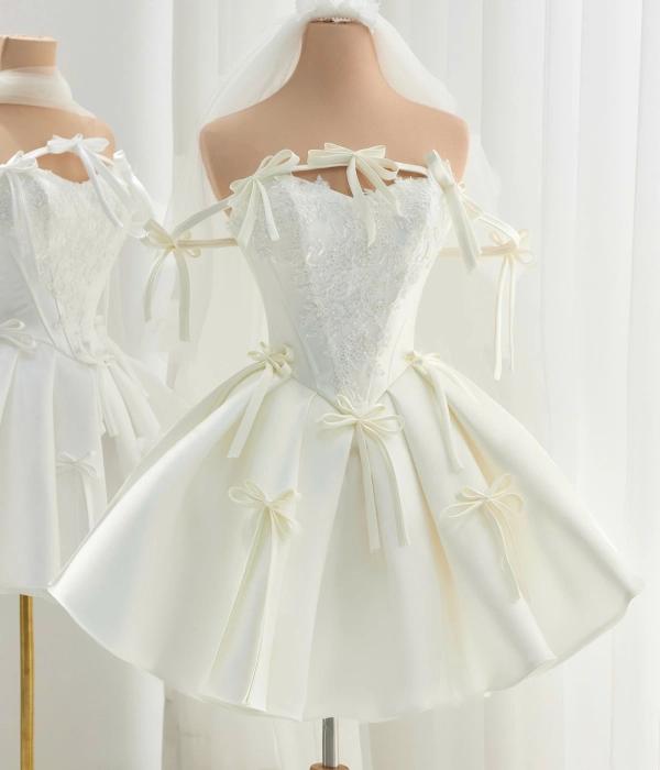 Sản phẩm váy cưới ngắn 12