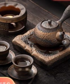 Ấm pha trà gốm đơn giản